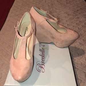 Heels/wedges - blush color